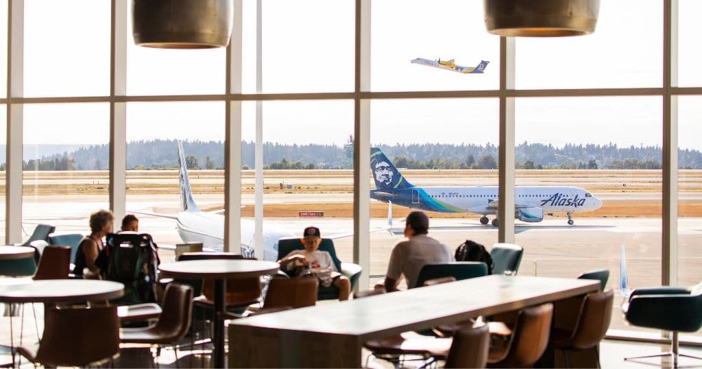 How to Earn Alaska Airlines Atmos Rewards Points: Complete Guide