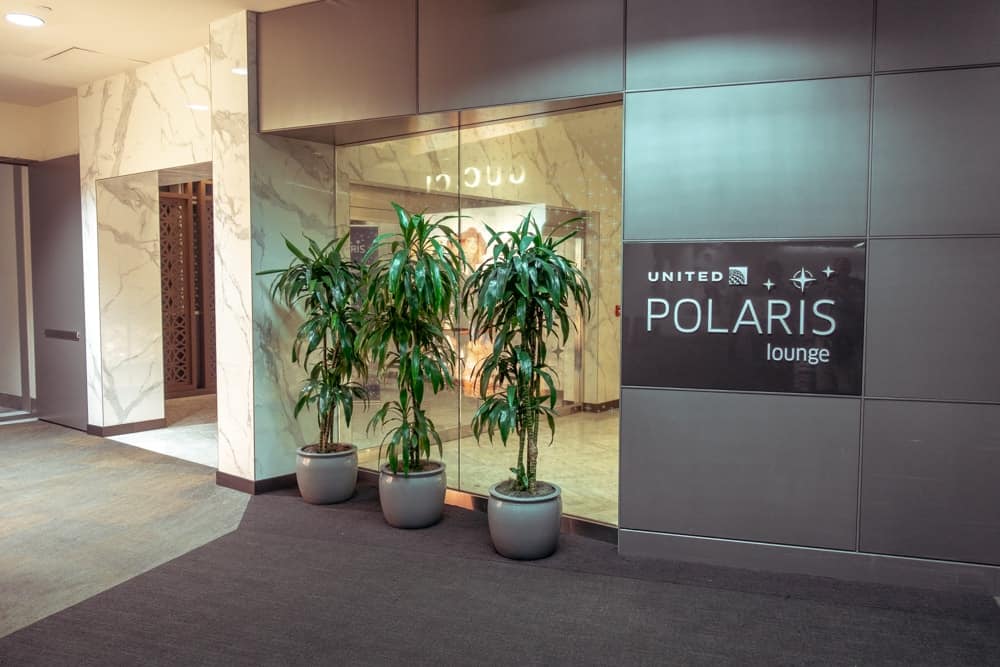 united-polaris-lounge-san-francisco-02