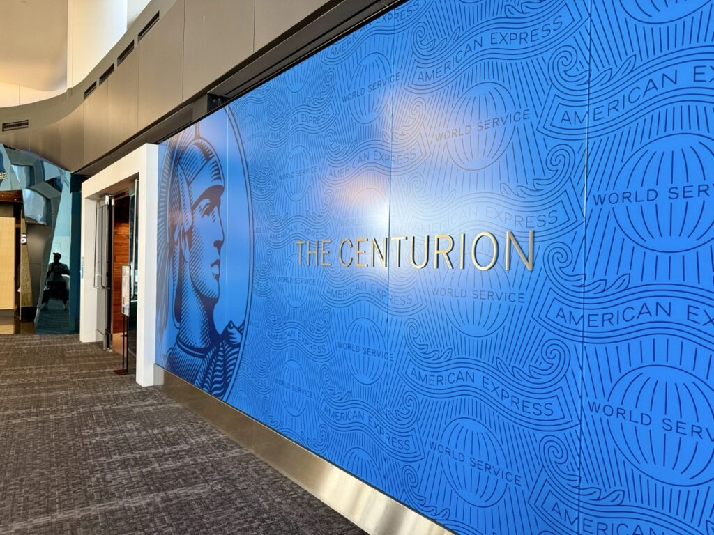 amex centurion lounge lga