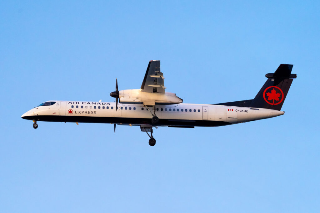 aircanada express q400-2