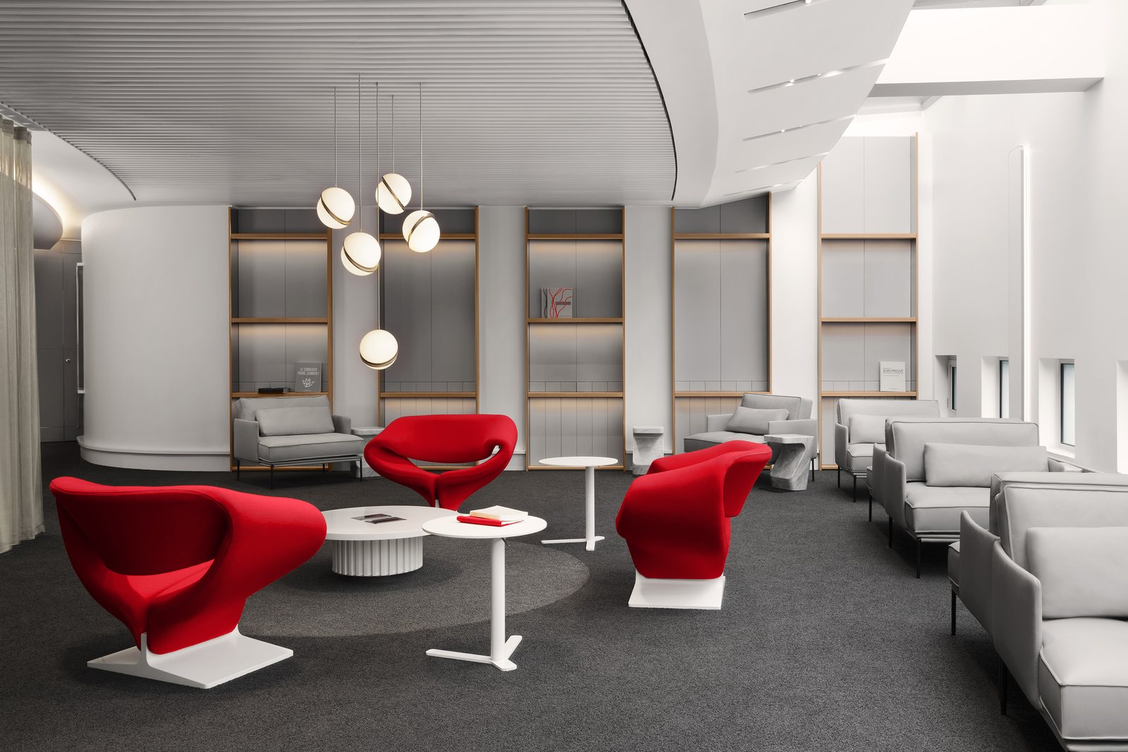 Private check-in lounge of the Air France La Première vestibule at Paris-Charles de Gaulle